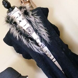 VINTAGE COLLECTIONEIGHTEEN Faux Fur Scarf Wrap OS
